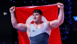 Rıza Kayaalp, 12. kez Avrupa Şampiyonu oldu