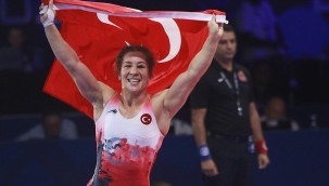 Yasemin Adar, 6. kez Avrupa güreş şampiyonu oldu