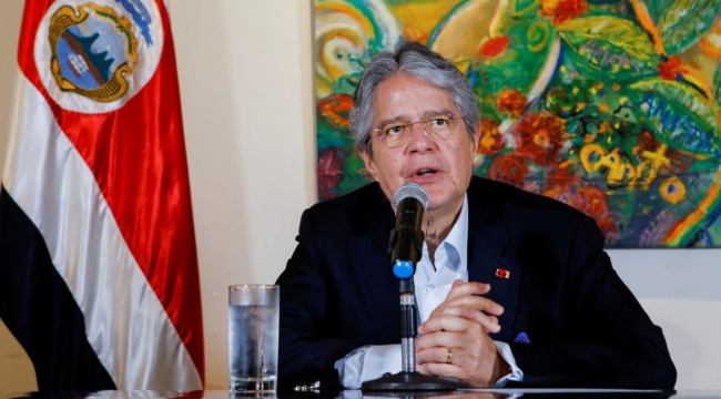 Ekvador Cumhurbaşkanı, Ulusal Meclisi feshetti