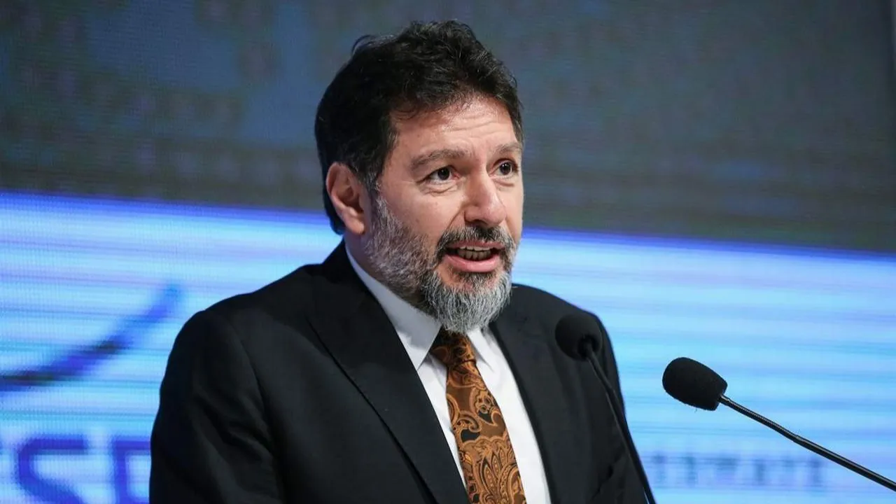 Hakan Atilla: "Pasaportuma el kondu"
