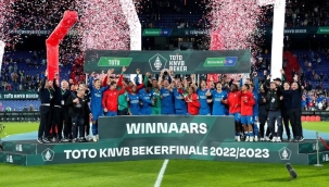 Hollanda Kupası'nda şampiyon PSV Eindhoven