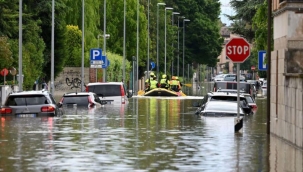 İtalya'da selden zarar gören kitaplar dondurulacak