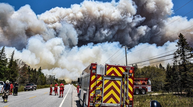 Kanada'nın Yeni İskoçya eyaletinde orman yangını