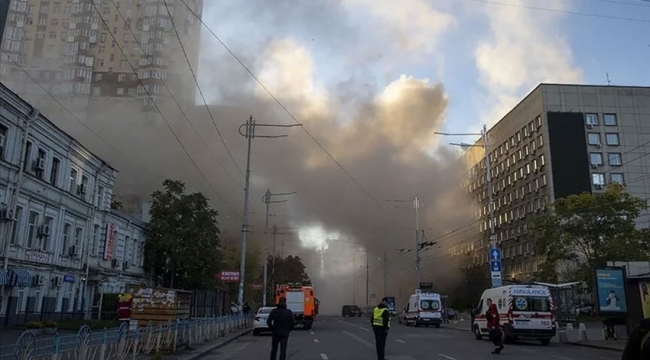 Kremlin: "Ukrayna, Moskova'ya 8 İHA ile saldırdı"