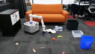 Oda toplayan robot geliştirildi: TidyBot