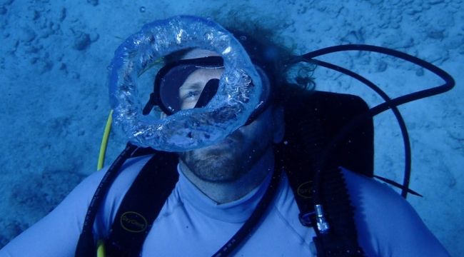 J. Dituri, 74 günle su altında yaşama rekoru kırdı