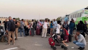 Sudan'dan 132 kişi daha Türkiye'ye getirildi