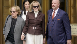 Trump, Carroll'a taciz davasında suçlu bulundu