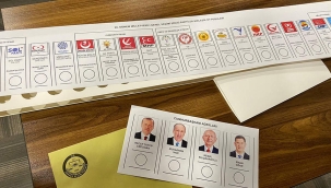 YSK, oy pusulalarını basına tanıttı