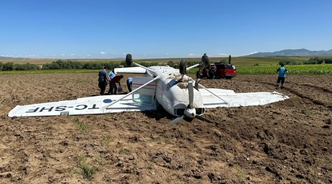 Aksaray'da eğitim uçağı düştü, iki pilot yaralandı