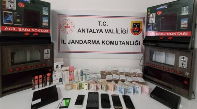 Antalya'da Uyuşturucu Operasyonu: 79 gözaltı
