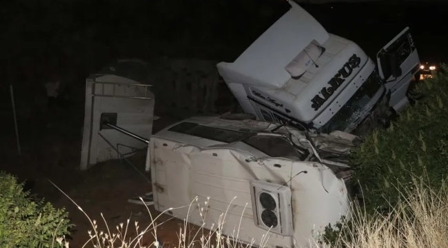 Antep'te trafik kazası: 3 kişi hayatını kaybetti