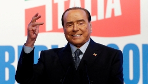 Eski İtalya Başbakanı Berlusconi hayatını kaybetti