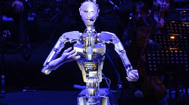 Güney Kore'de robot ilk kez orkestra yönetecek 