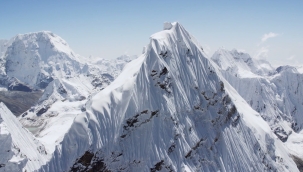 Himalaya buzullarının %75'i 2100'e kadar eriyebilir