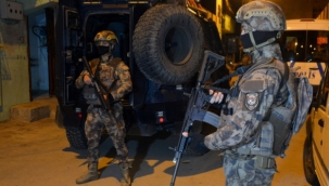 İzmir'de uyuşturucu operasyonu: 45 gözaltı