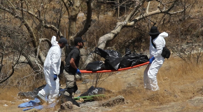 Meksika'da dağ geçidinde 45 torba ceset bulundu