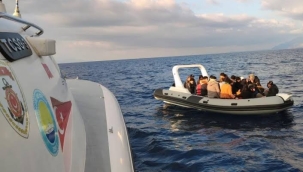 Muğla açıklarında 13 kaçak yakalandı
