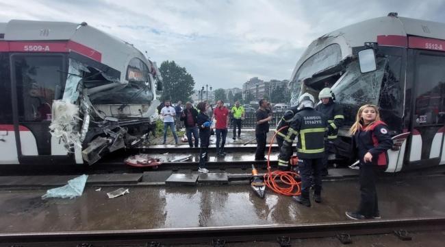 Samsun'da iki tramvay çarpıştı: 1'i ağır 26 yaralı