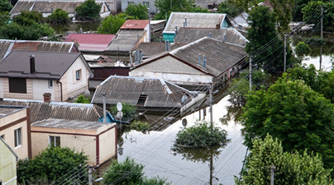 Sırbistan'da etkili olan yağışlar 14 nehri taşırdı