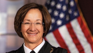 ABD Donanması'nı ilk defa kadın amiral yönetecek