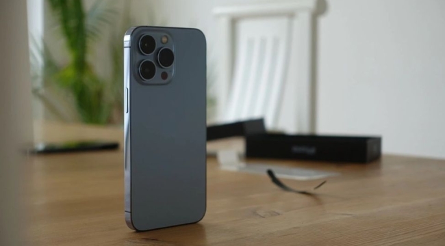 Apple Türkiye'de en ucuz telefon 24.999 TL oldu