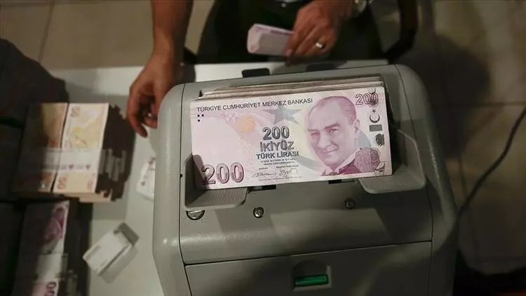 Bankalar musluğu kıstı, kredi kullanımı azaldı