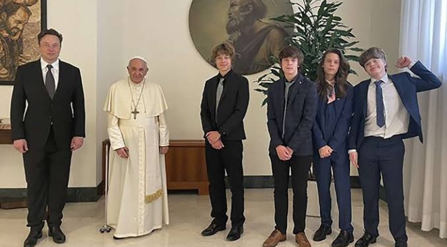 Elon Musk: "Çocuğu olmayan oy kullanmasın"