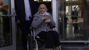 Eski tiyatrocu Tanju Tuncel hayatını kaybetti