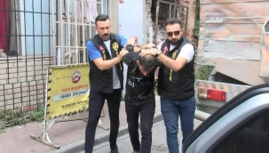 İstanbul'da bir Suriyeli, akrabasına kılıçla saldırdı