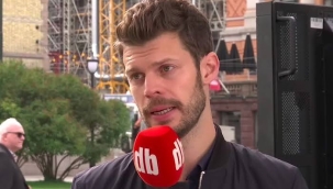 Norveçli komünist lidere gözlük çalmaktan ceza