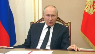 Putin: "Polonya'nın batısını Stalin hediye etti"