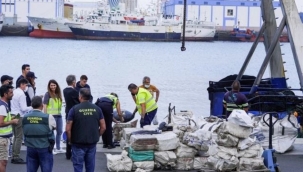 İtalya'da Türkiye'ye giden 5,3 ton kokain yakalandı