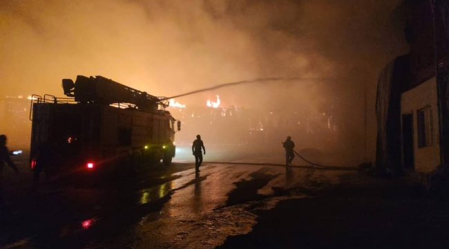 Van'da Samancılar Sitesi'nde yangın
