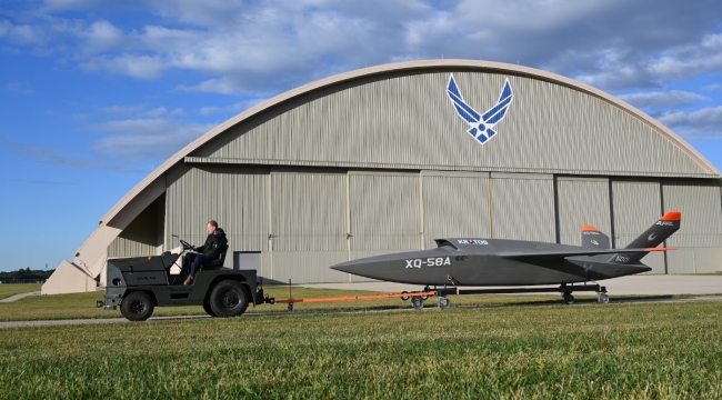 ABD'nin XQ-58A İHA'sı yapay zeka ile uçtu