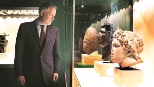 British Müzesi müdürü hırsızlık sonrası istifa etti