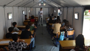 Depremzede öğrencilere telafi eğitimleri başladı