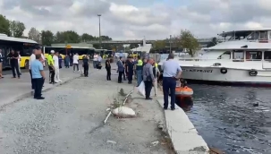 Eminönü'nde İETT otobüsü denize düştü