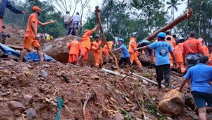 Hindistan'da heyelan: 3 can kaybı, 17 kişi kayıp