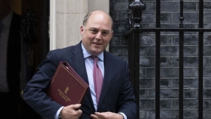 İngiltere Savunma Bakanı Ben Wallace istifa etti