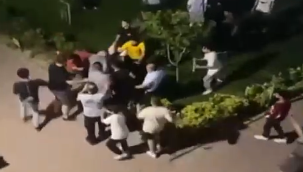 İstanbul'da bir sitede kaçak Araplar arası kavga