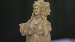 Mersin'de 3 başlı tanrıça figürü bulundu