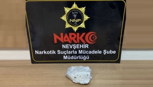 Nevşehir'de 2 kaçak Arap uyuşturucuyla yakalandı