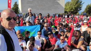 Özdağ'dan kaçaklara: "Paranıza yazık, nasıl olsa el koyacağız"