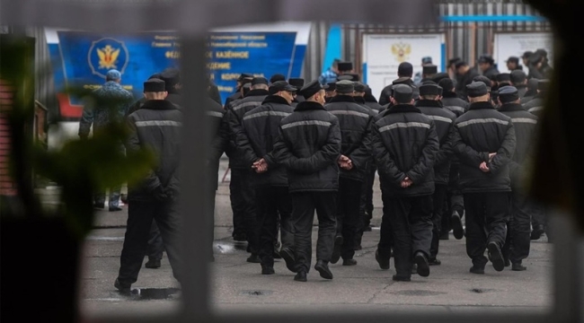 Rusya, Tacik mahkumları cepheye sürmeye başladı