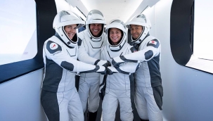 SpaceX, UUİ'ye 4 astronot gönderdi