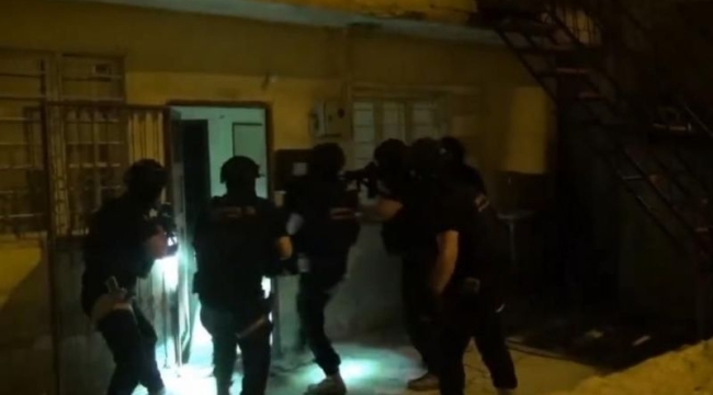 Adana'da DEAŞ operasyonu: 5 tutuklu