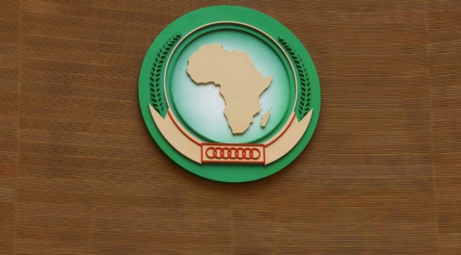Afrika Birliği, Gabon'un üyeliğini askıya aldı