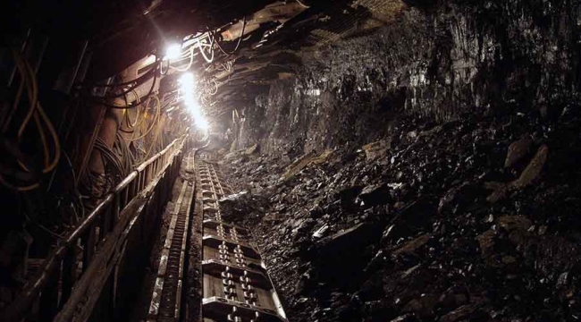 Çin'de kömür madeninde yangın: 16 can kaybı