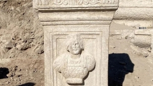 Konya'da 2. ila 3. yüzyıldan kalma sunak bulundu